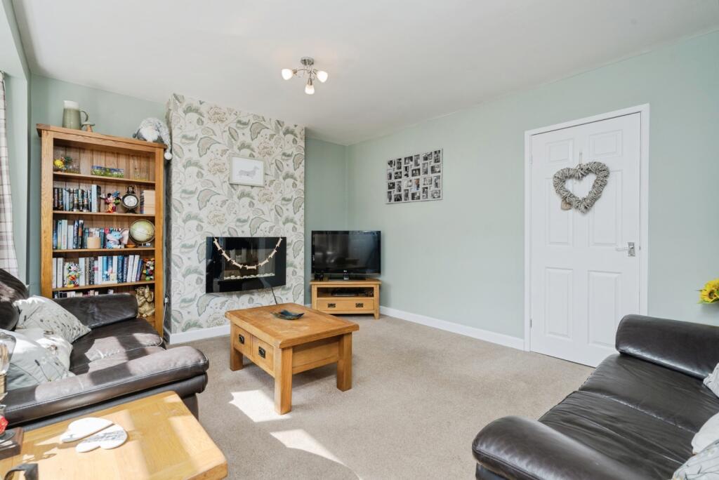 Fairway Avenue, BOLTON, Lancashire, BL2 photo 3