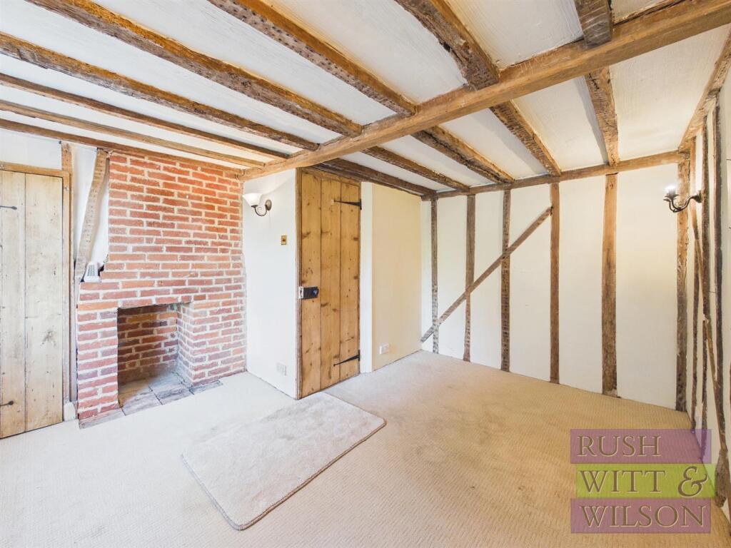 House in Tonbridge - More