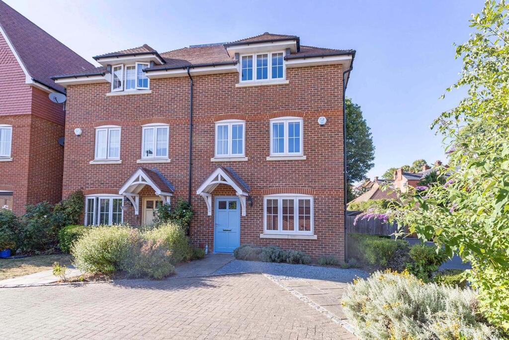 Main image of property: Leander Way, Belmont Road, Maidenhead, Berkshire