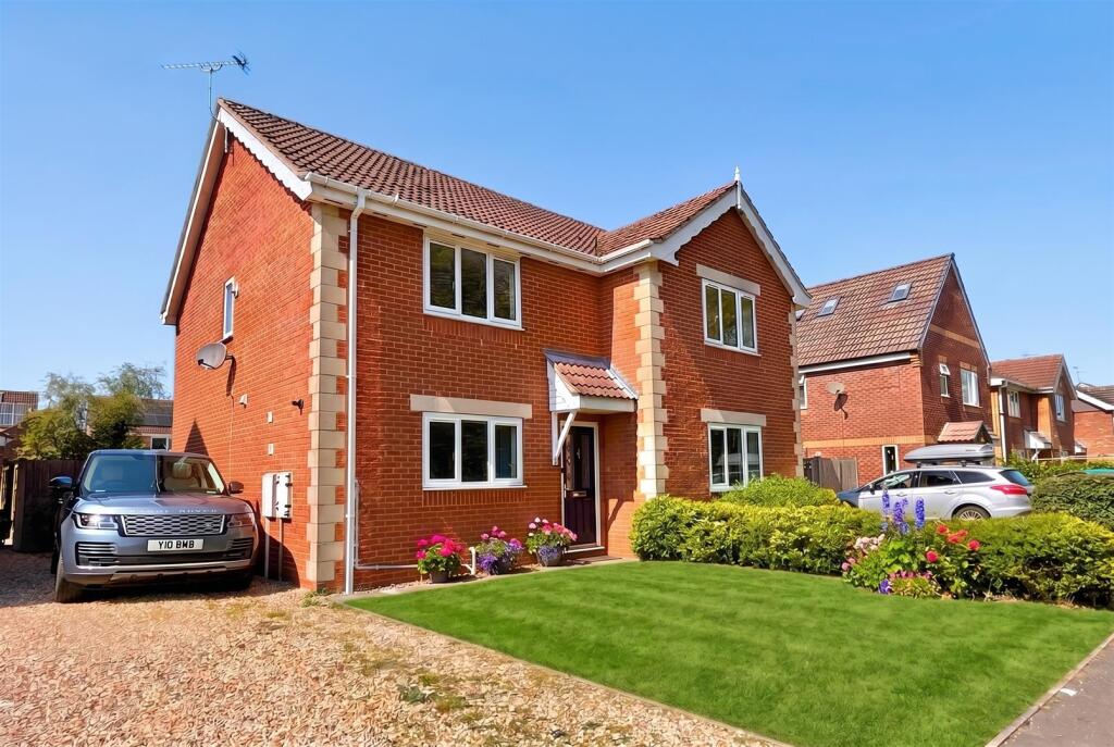 Main image of property: Elmtree Road, Ruskington, Sleaford