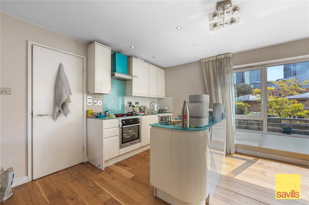 Apartment in London, Canary Wharf - View 4