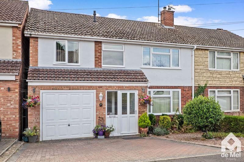 4-bed semi-detached on Grayston Close, Tewkesbury, Gloucestershire, GL20, £385,000