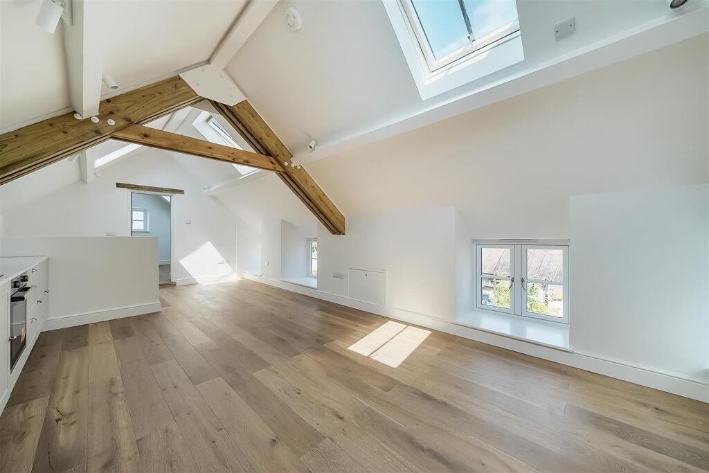 House in Dorchester - View 3
