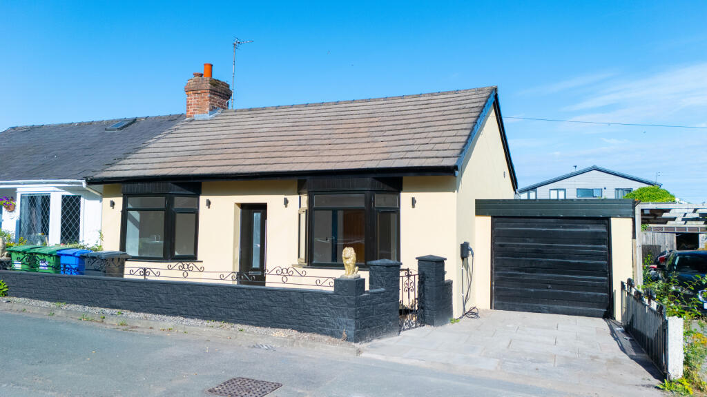 Main image of property: Gerosa Avenue, Winwick, Warrington, Cheshire