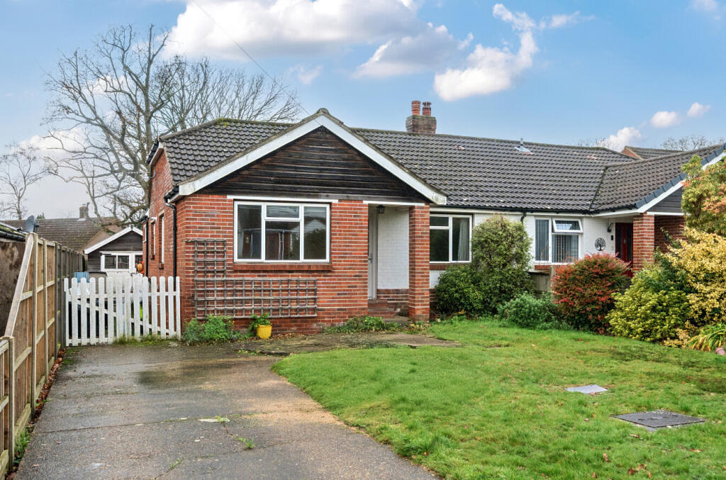 Main image of property: Cumber Road, Locks Heath, Hampshire, SO31