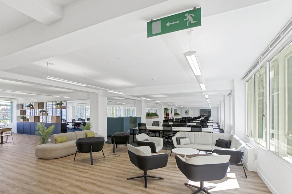 Main image of property: Longbow House, 14/20 Chiswell Street, London, EC1Y 4TW