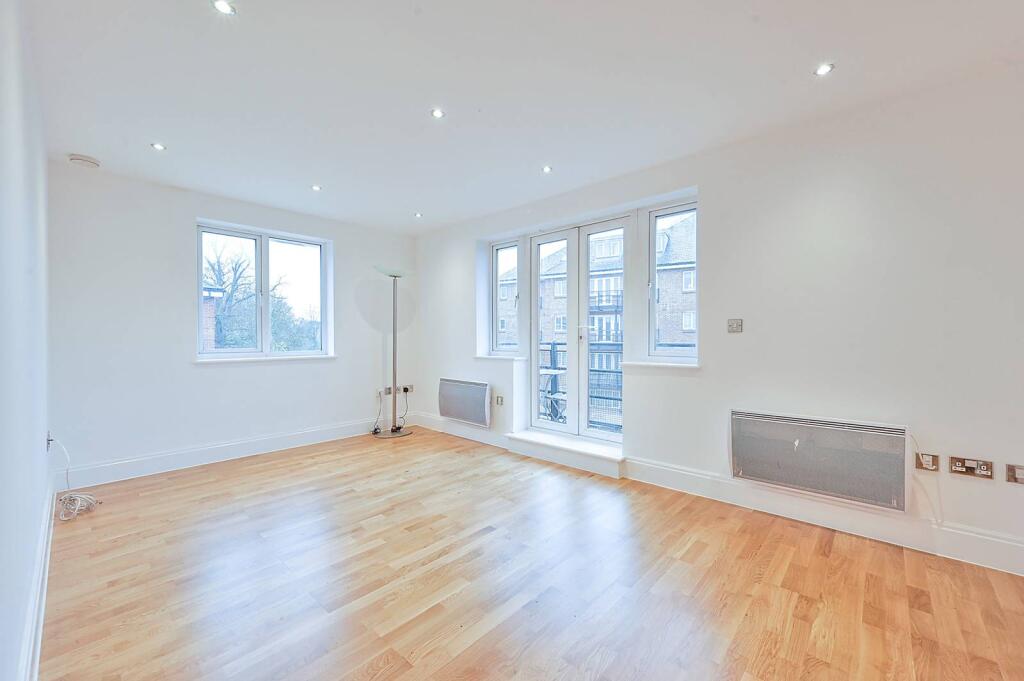 Main image of property: Brentford Lock, Brentford, TW8