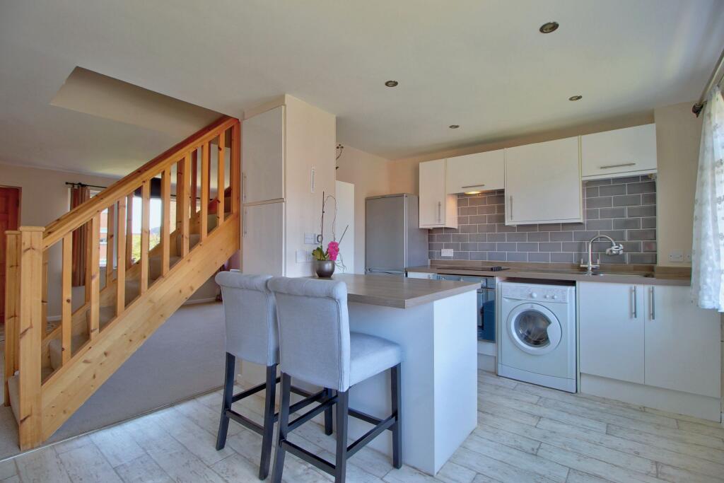 Ellison Way, Wokingham - View 2