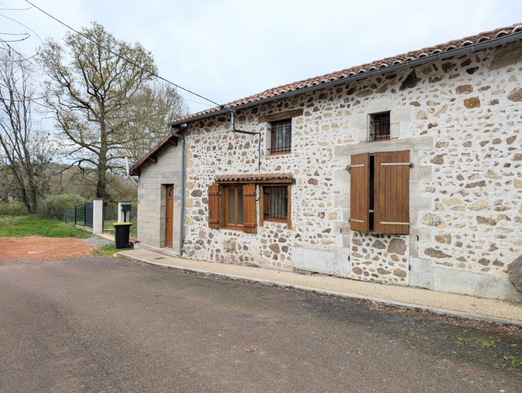 Main image of property: 86460 availles-limouzine