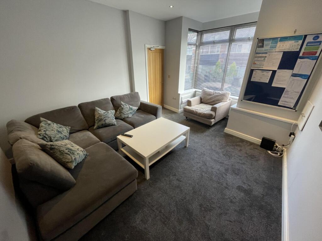 House in Leeds - View 4