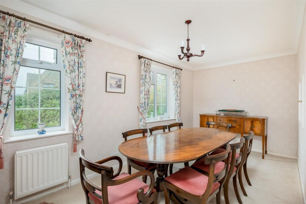 St. Leonards Court, Bledington, Chipping Norton photo 4