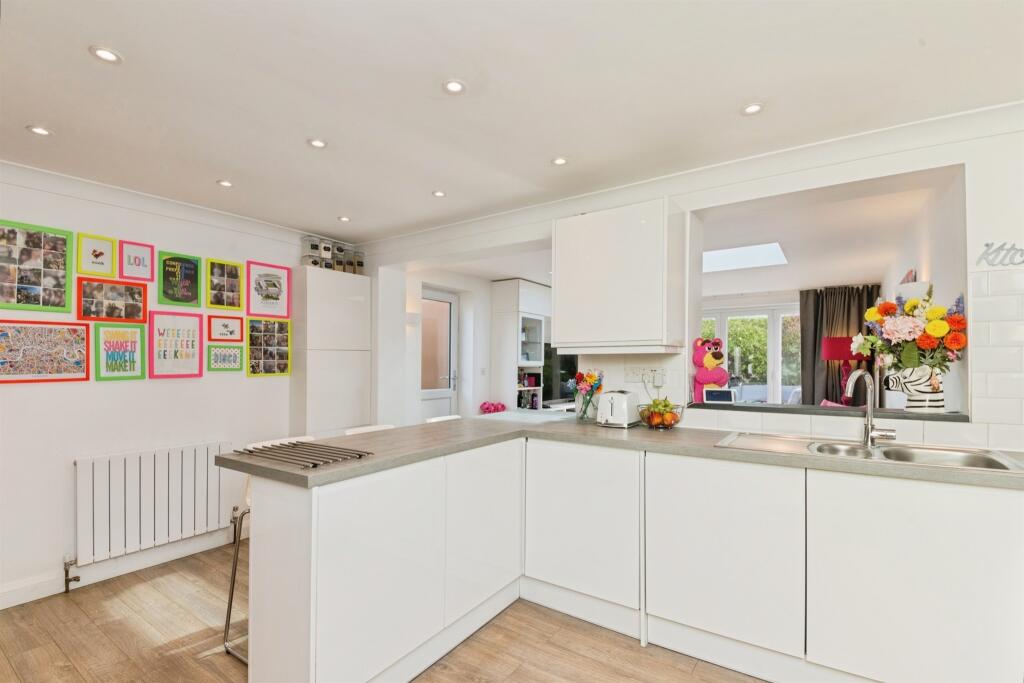 Campernell Close, Brightlingsea, Colchester - More
