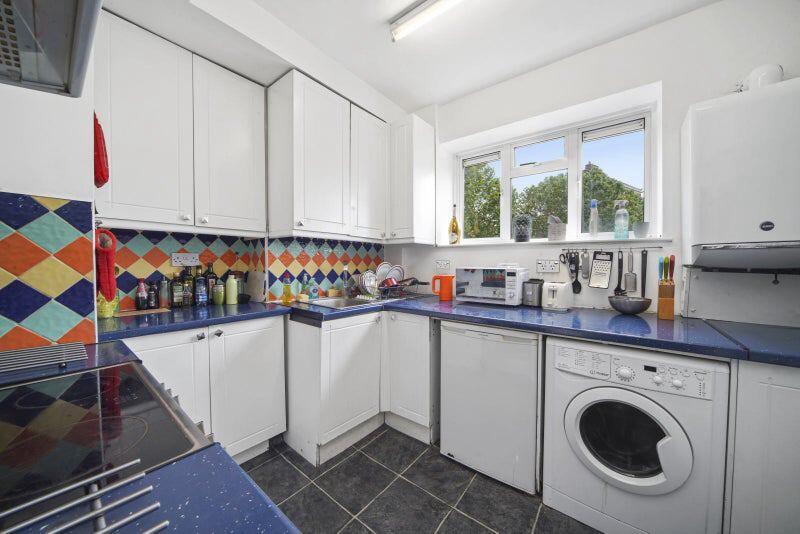 4 bedroom flat for rent