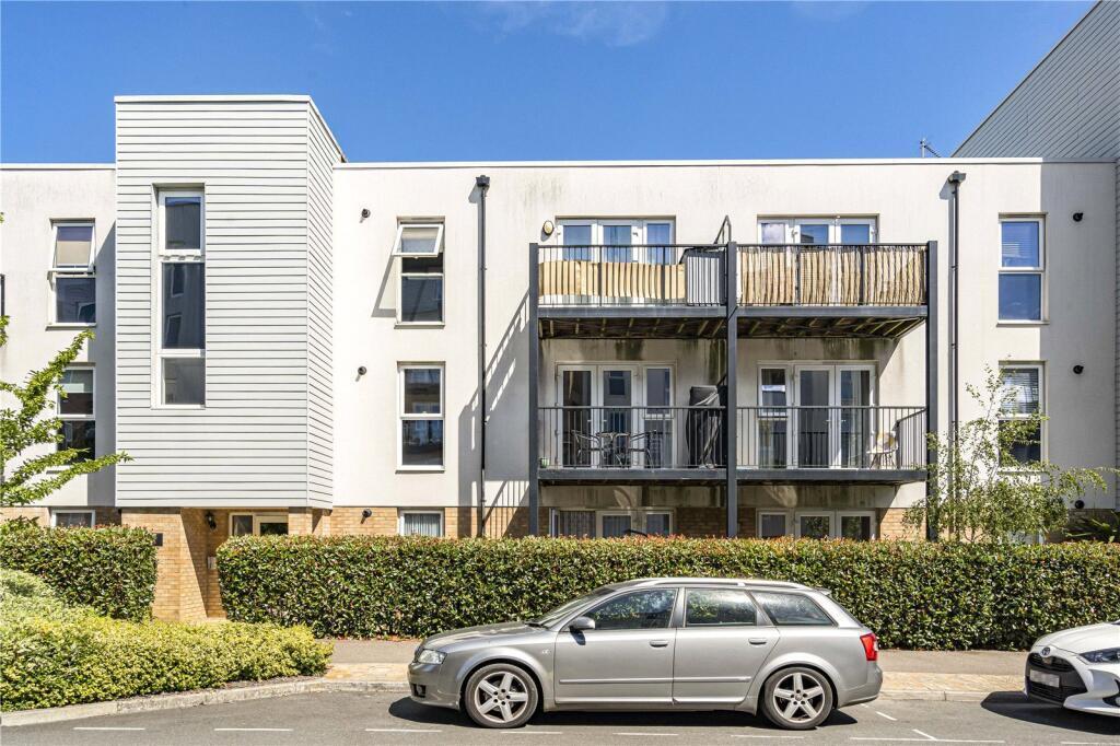 Apartment in Runnymede, Bleriot Gate, Addlestone - View 4