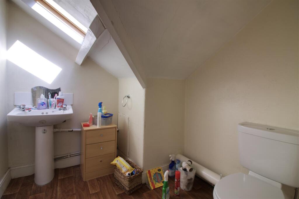 7 bedroom house for rent