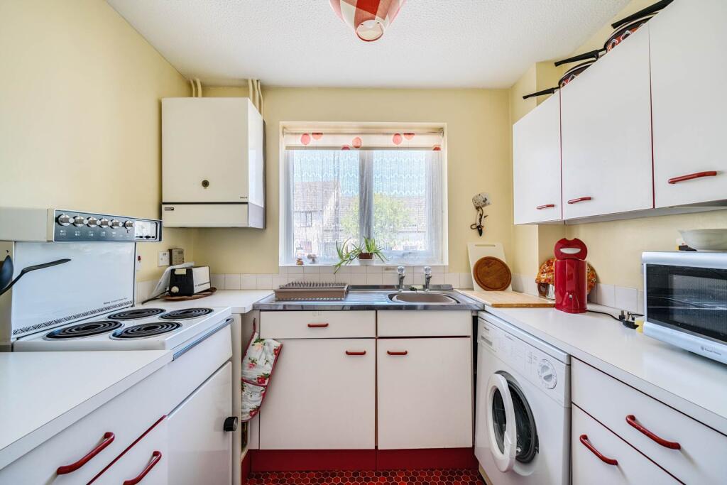 Greenclose Court, Colyton. Devon photo 3