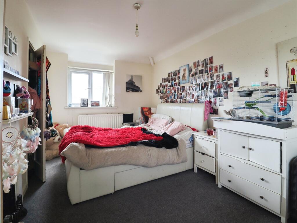 Tynant Road, Beddau, Pontypridd - View 5