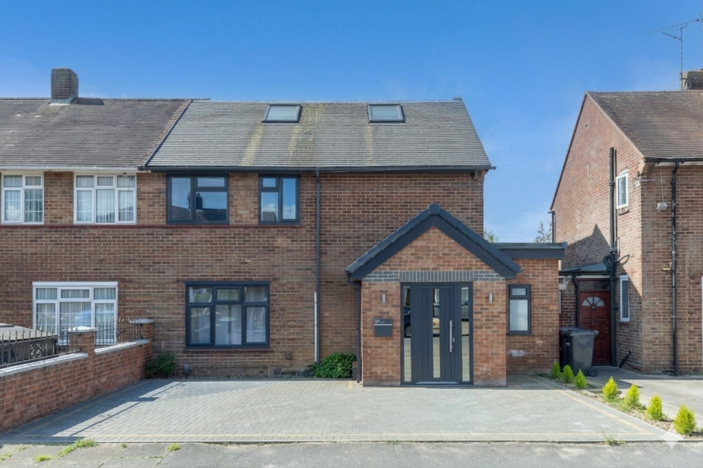 Main image of property: Priestleys, Luton, Bedfordshire, LU1 5QL
