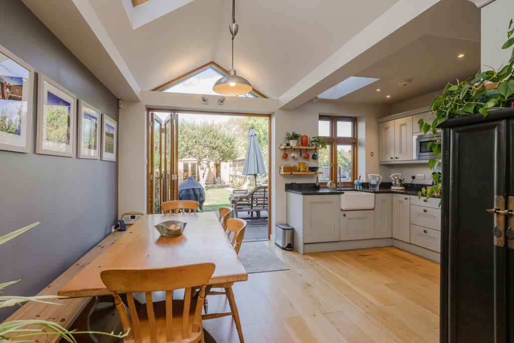 House in London - View 4