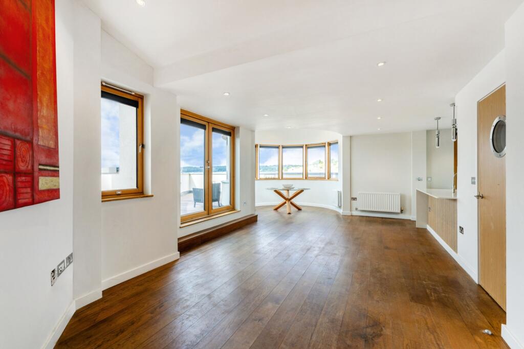 Apartment in Bristol, Canon's Marsh, Harbourside - View 4