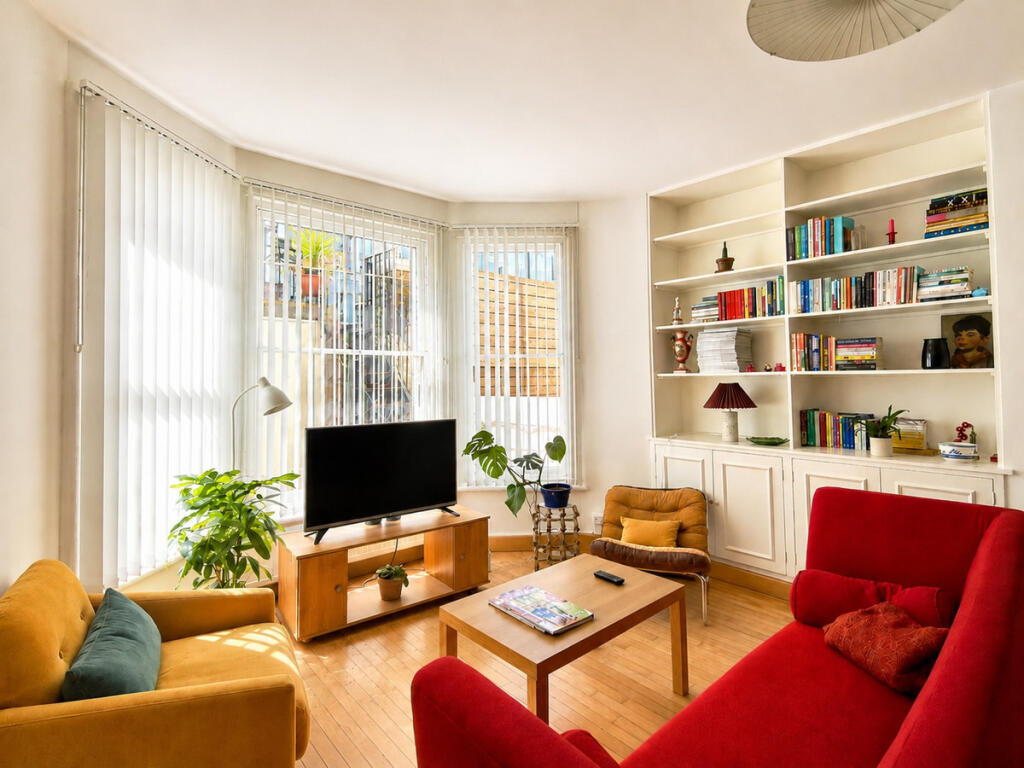 Apartment in London, Brook Green - More