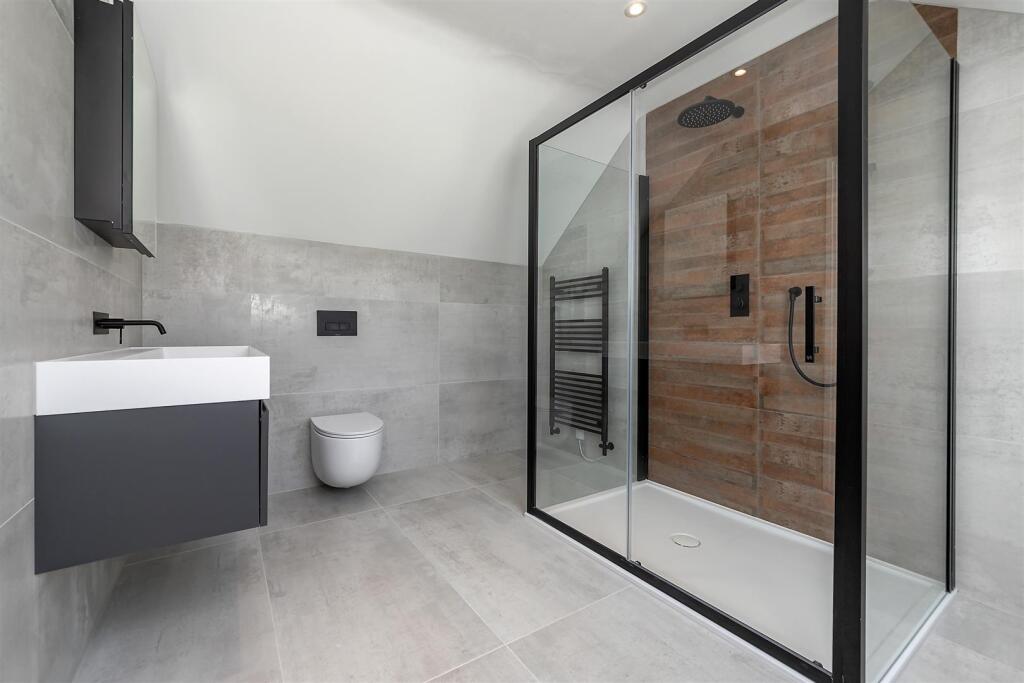 Additional image 12 of St. Albans Road, Sandridge