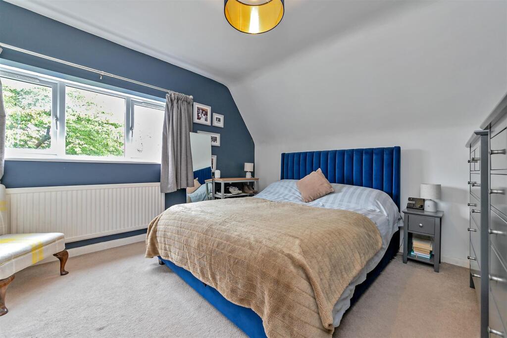 Additional image 14 of South Close, St. Albans