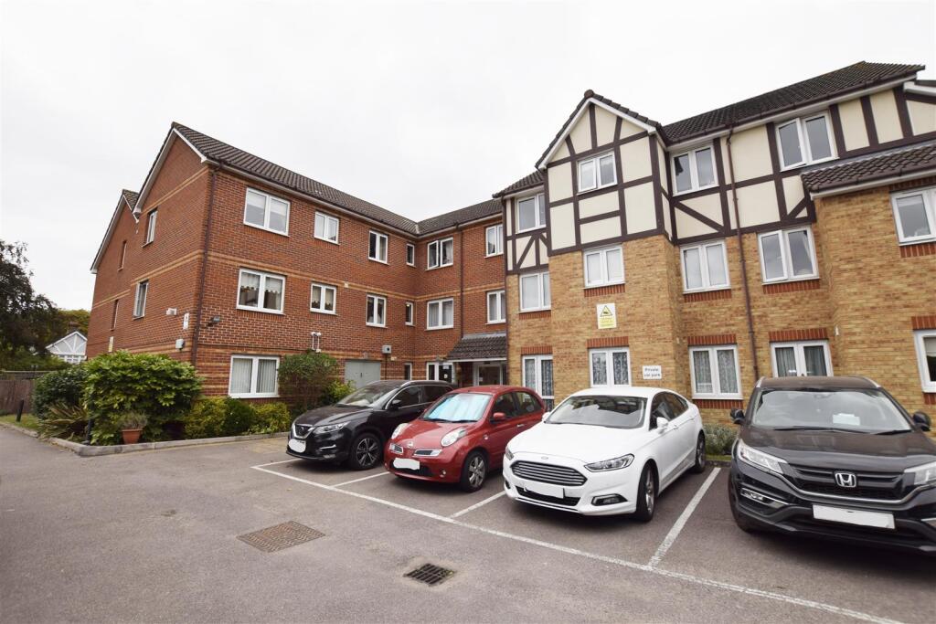 Padfield Court, Forty Avenue, Wembley photo 2