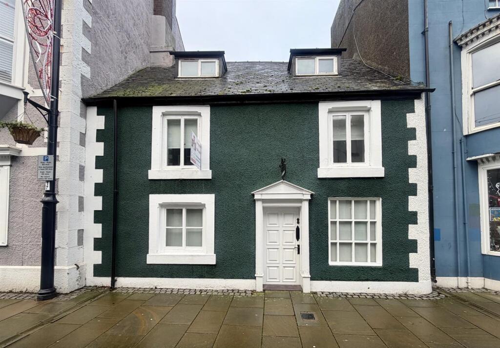 Main image of property: The Gatehouse, 48 Castle Street, Beaumaris