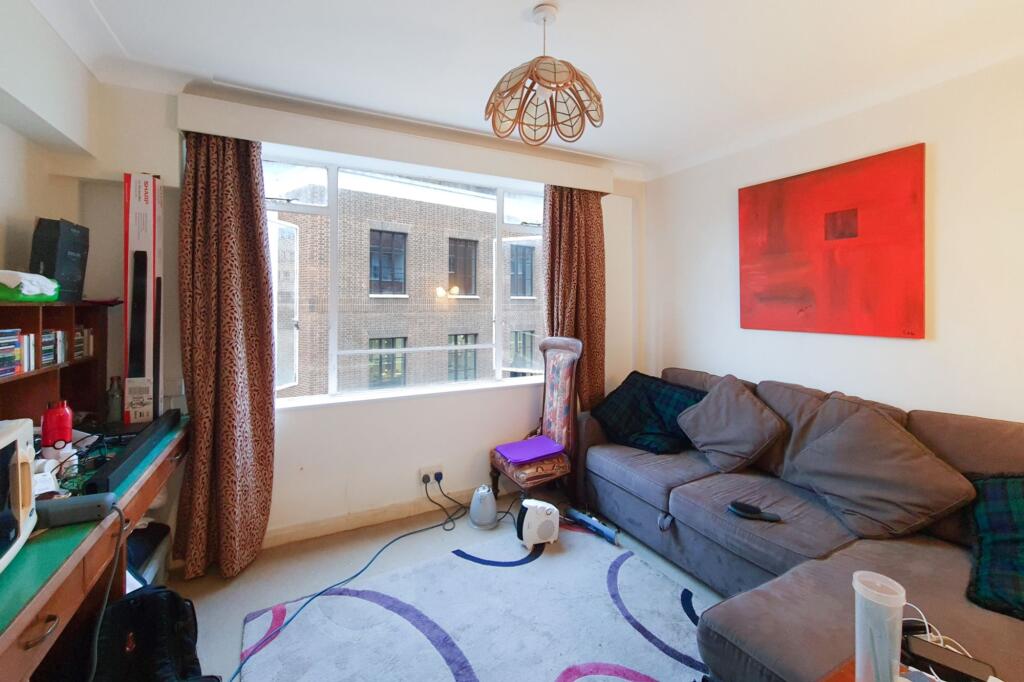 Apartment in London - View 4