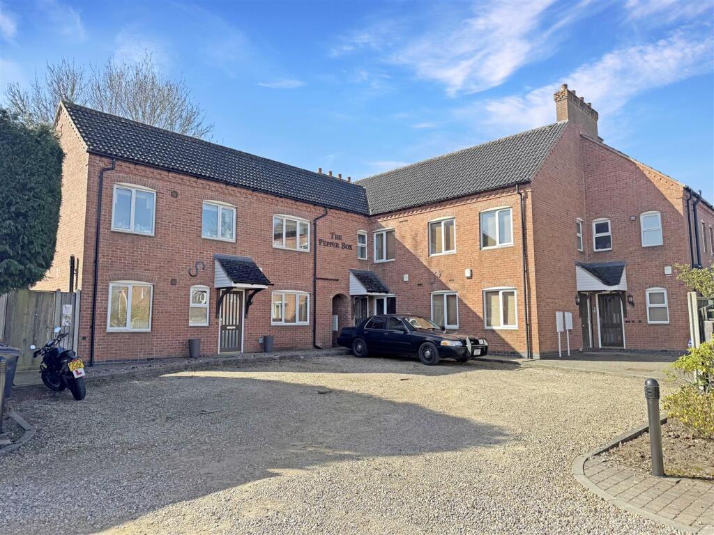 Main image of property: The Pepperbox, Stoke Road, Hinckley