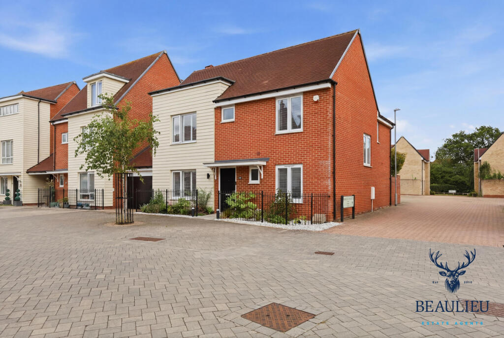 Main image of property: Fairway Drive, Chelmsford, CM3 3