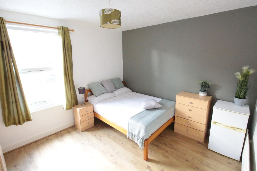 Main image of property: 5 Cromwell Street, Lincoln, Lincolnsire, LN2 5LP, United Kingdom