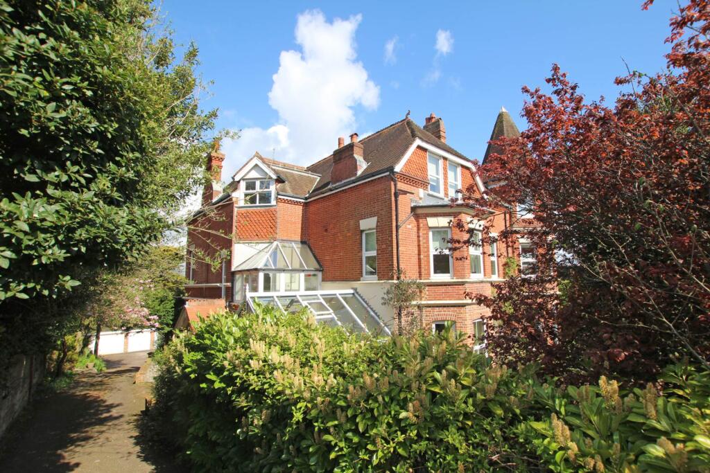 Granville Road, Eastbourne, BN20 7HA