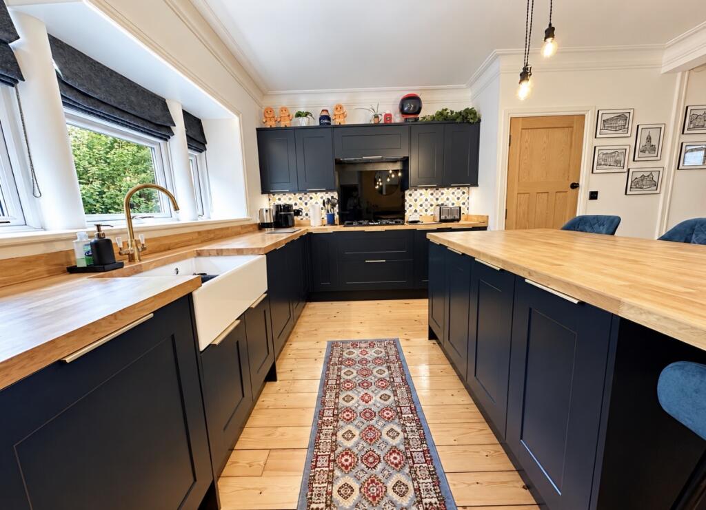 House in Todmorden, Gauxholme - More