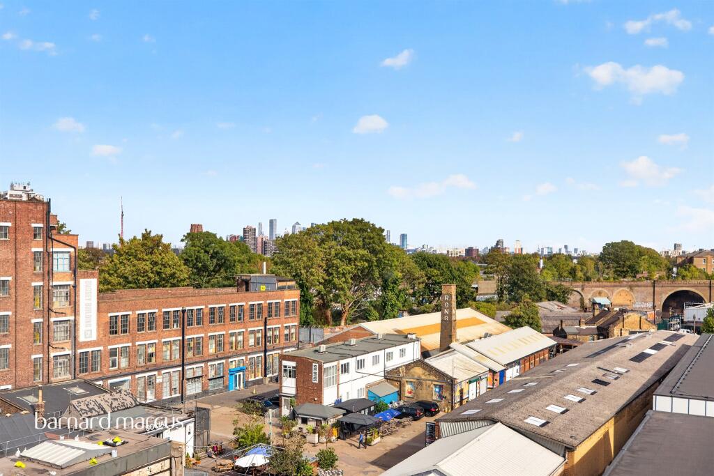 Apartment in London - View 3
