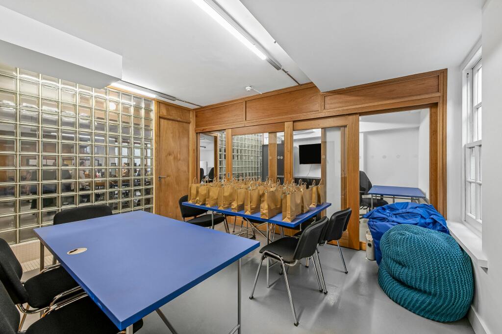 office 6.jpg