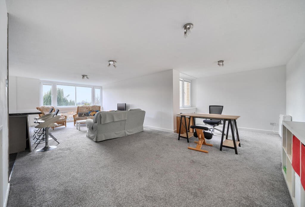 Apartment in Bristol - View 5