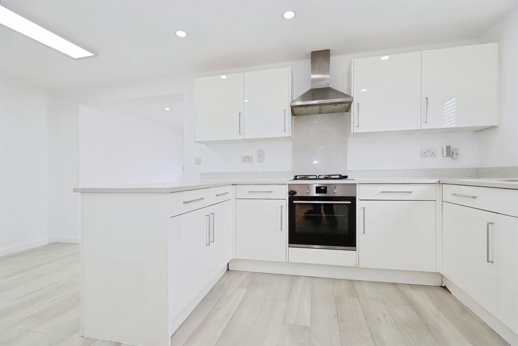 Baobab Drive, Bilston photo 4
