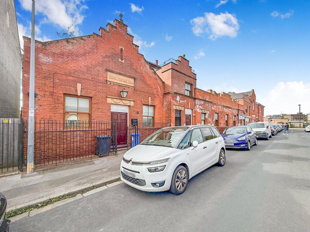 Main image of property: Apartment 7, 12 Franklin Street, Hull, HU9