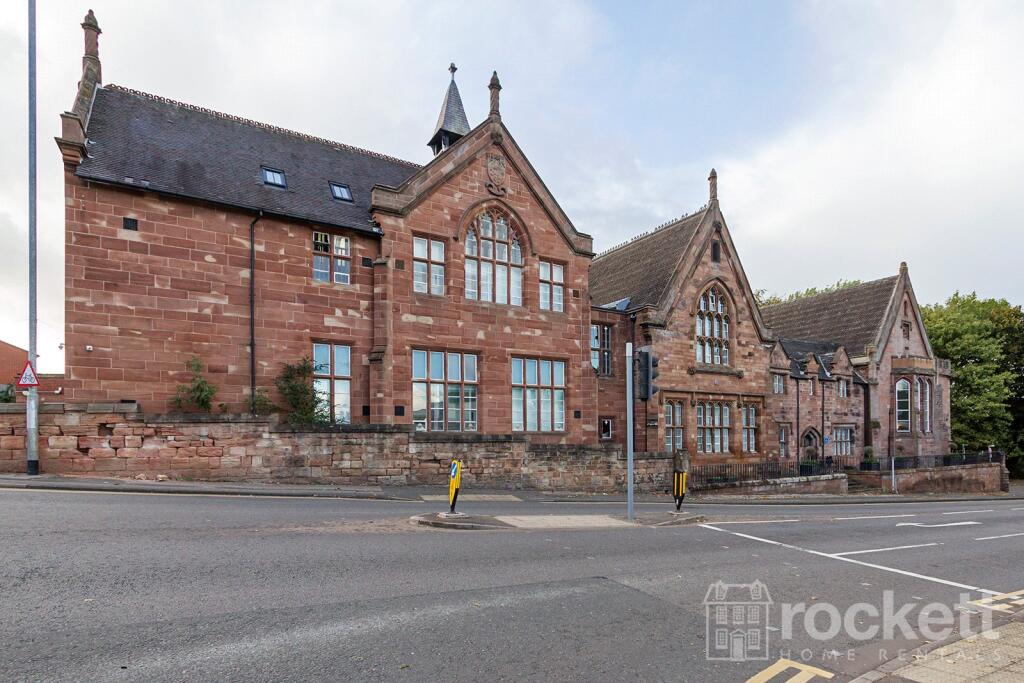 Apartment in Newcastle-under-Lyme, Staffordshire - View 5