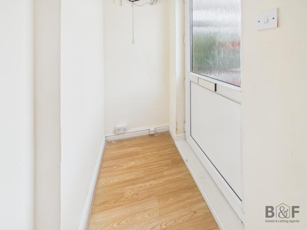 New Cheltenham Road, Kingswood photo 2