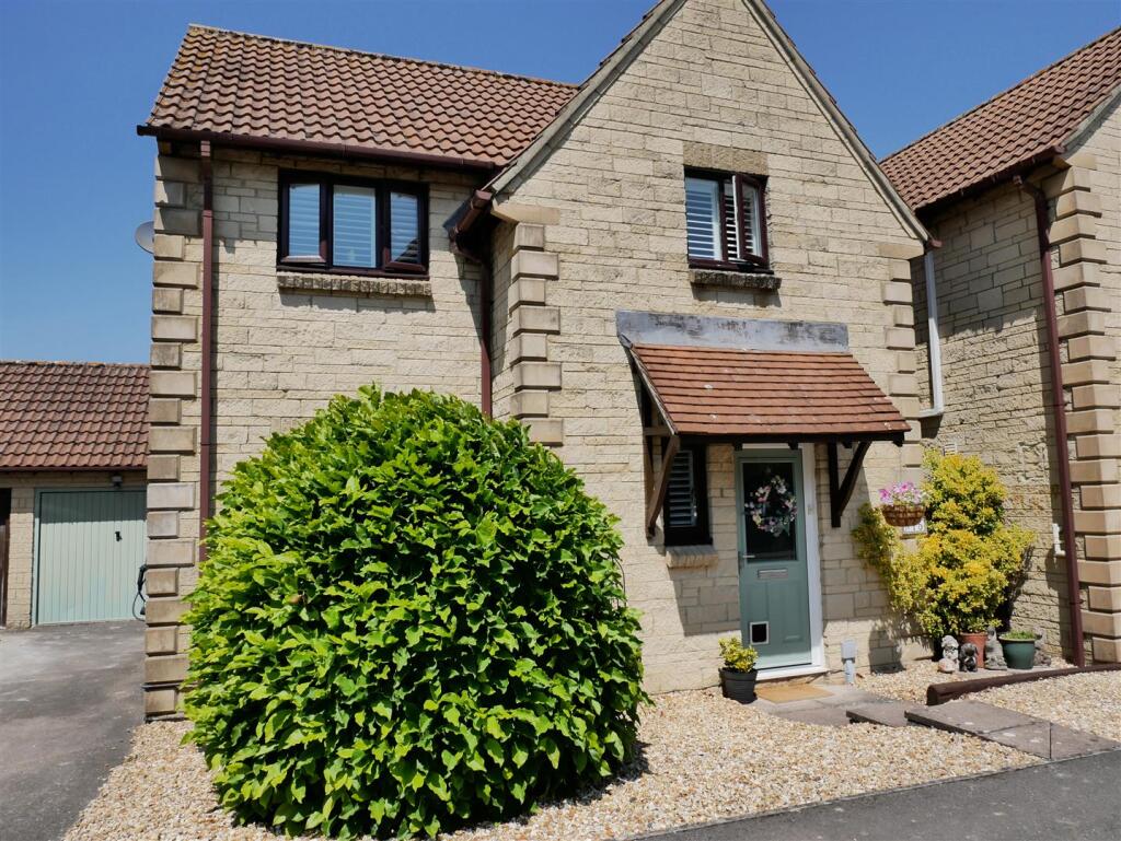 Main image of property: Magnolia Rise, Calne