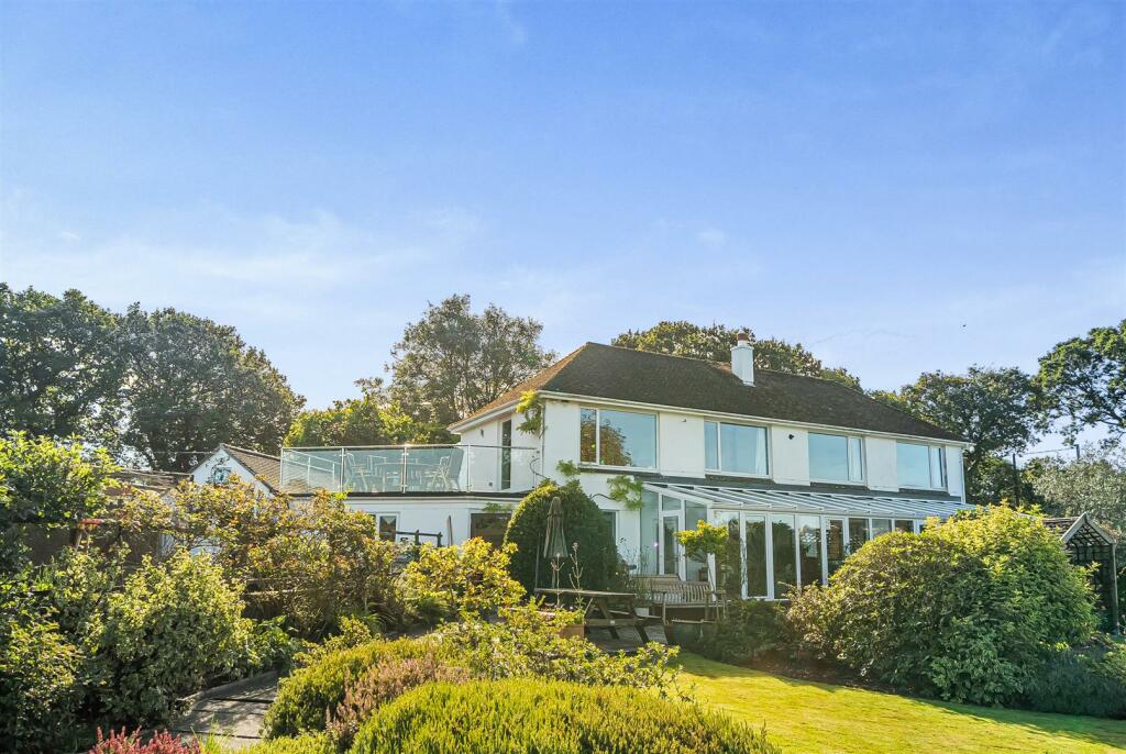 5-bed detached on Yeoland Down, Yelverton, £850,000