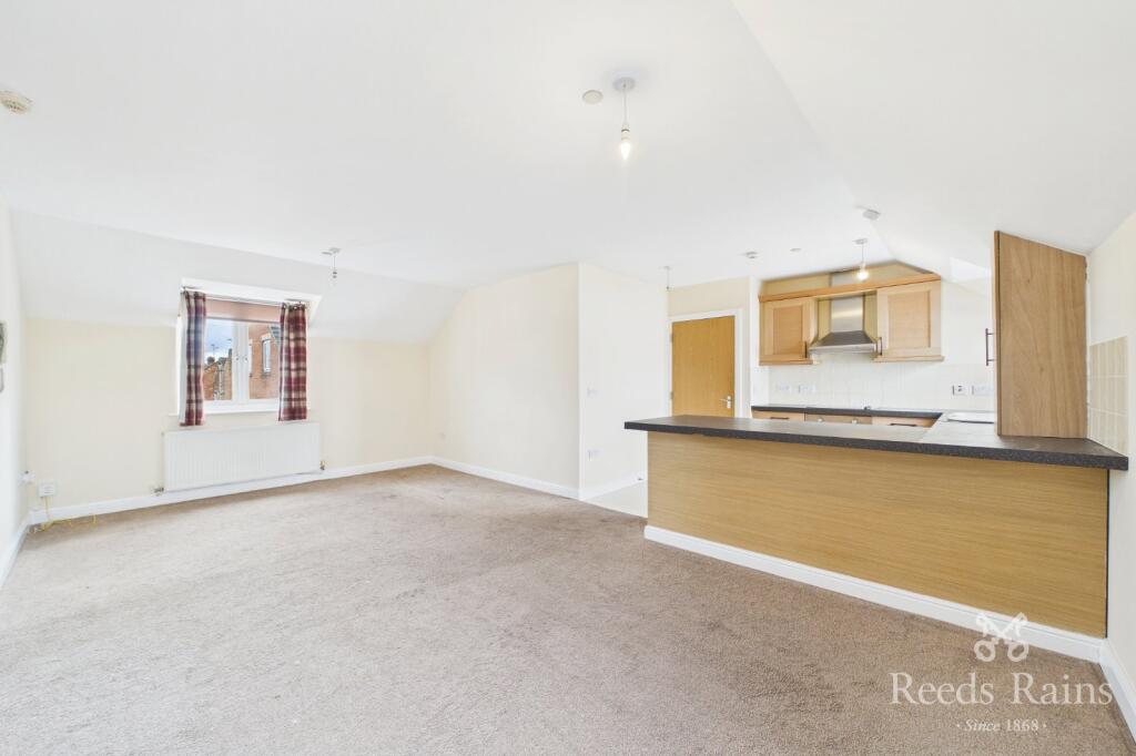 Apartment in Rotherham, Throapham, Dinnington St. John's - View 4