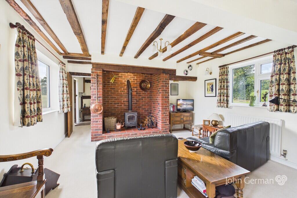 House in East Staffordshire, Yoxall - More