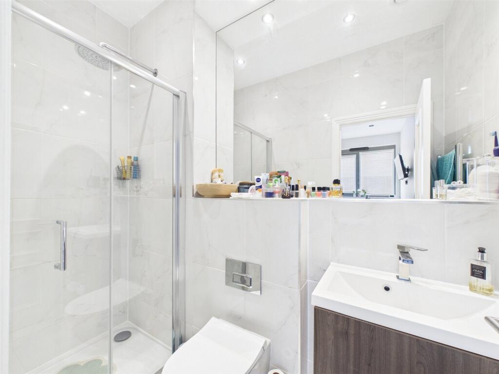 Somerford Road, Christchurch, Dorset, BH23 photo 4