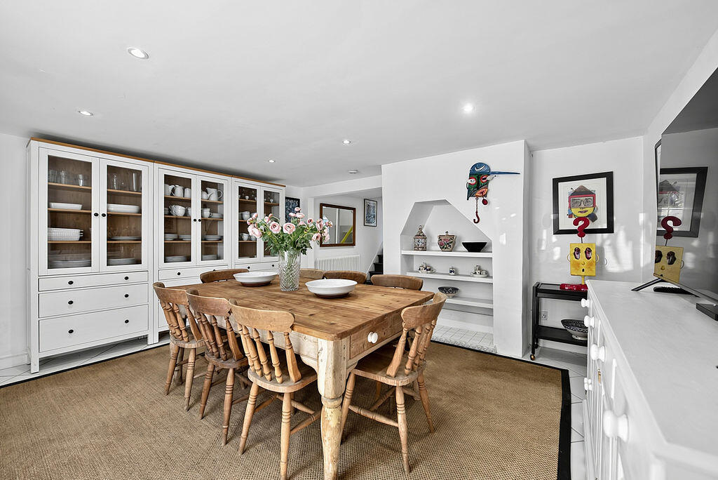 House in Portsmouth - View 2