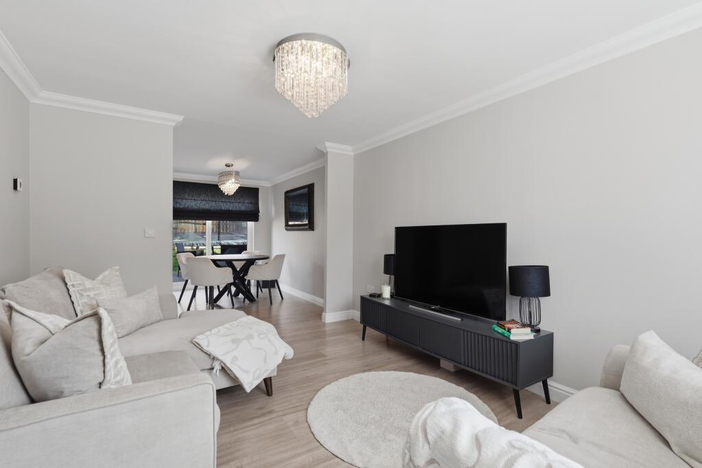 House in Coatbridge, Glenboig - View 4