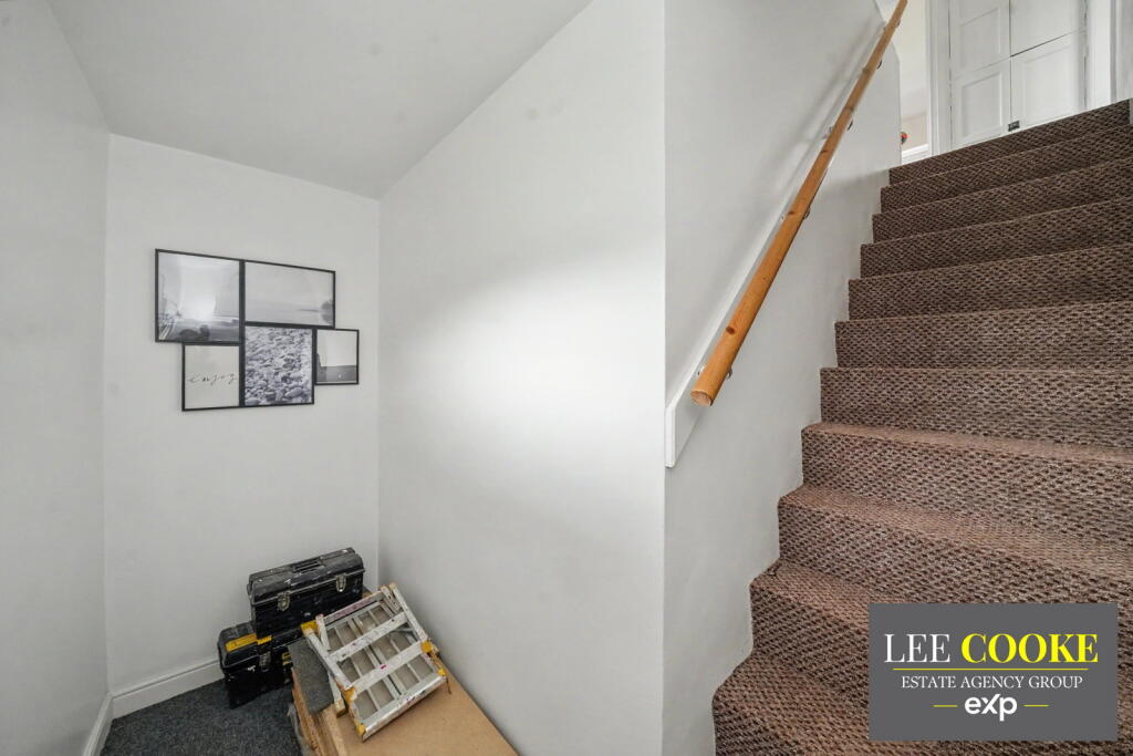 Apartment in Wolverhampton - More